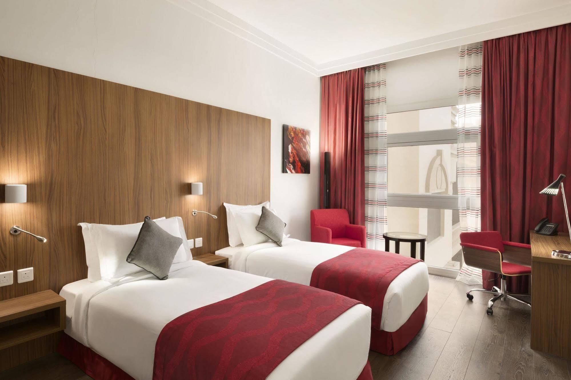 Ramada Encore Al Khobar Olaya Bagian luar foto
