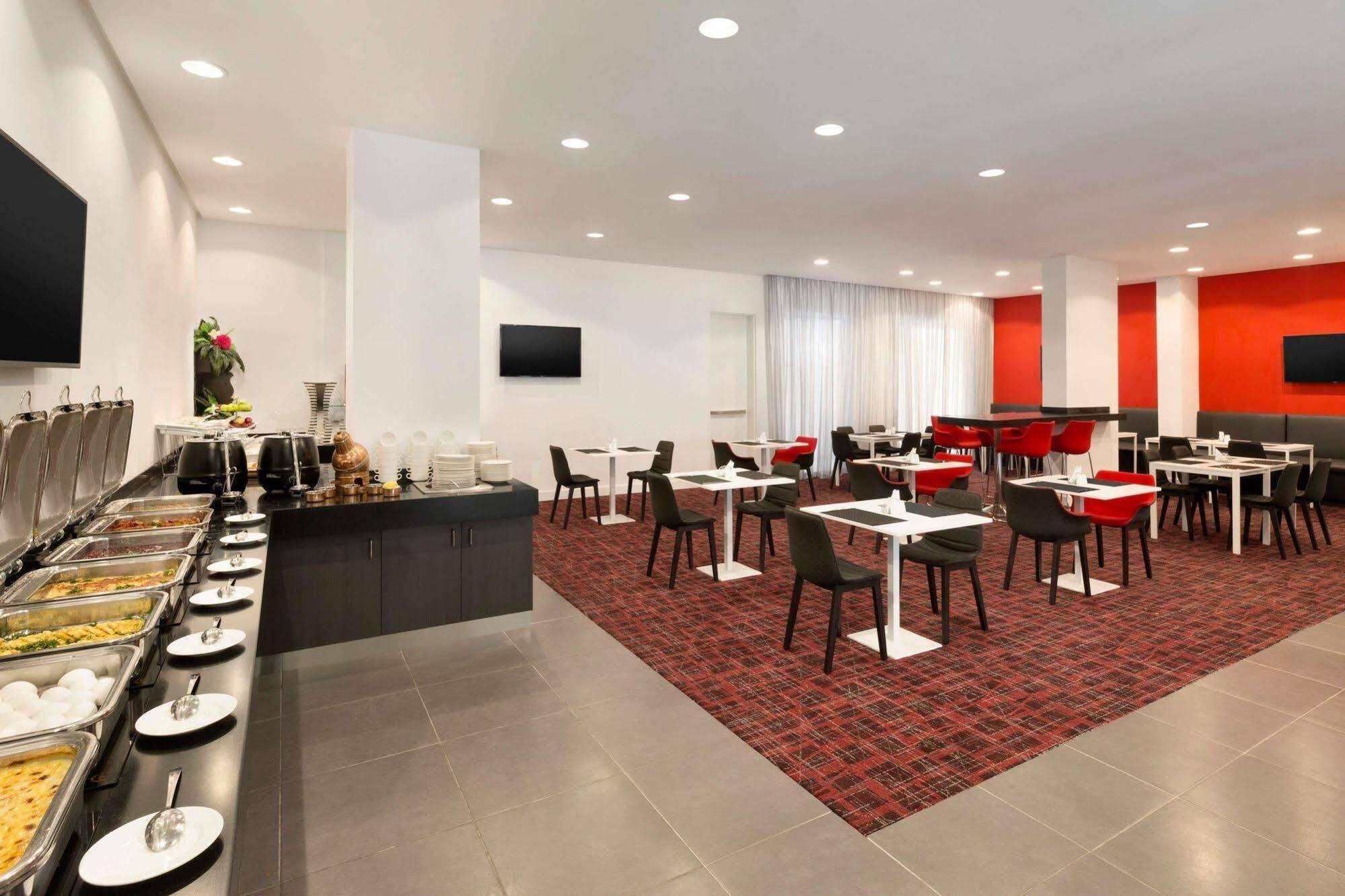 Ramada Encore Al Khobar Olaya Bagian luar foto